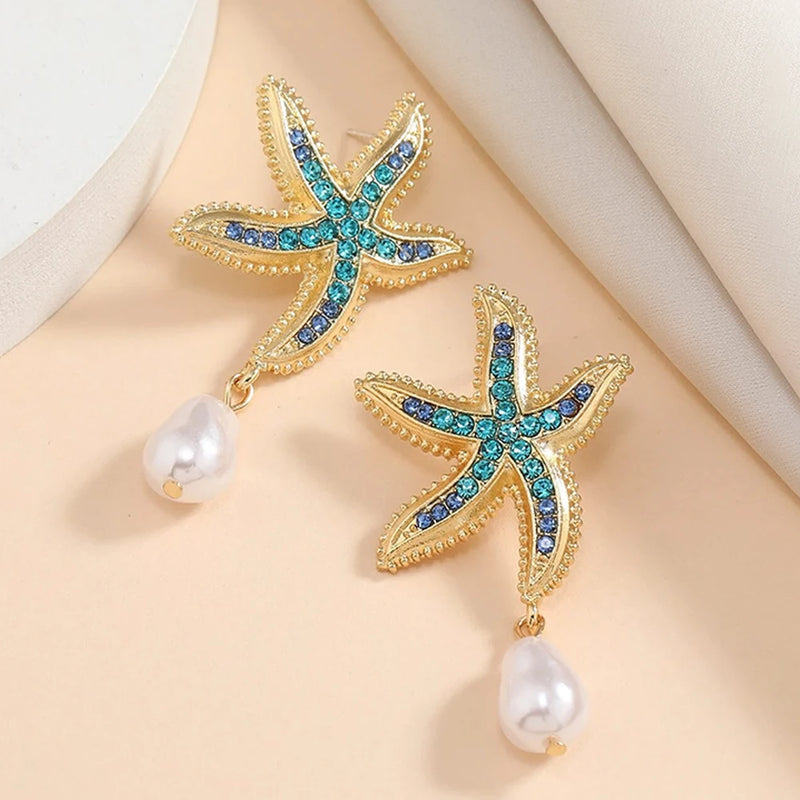 Starfish Earrings with Gold Main Body Inlaid with Blue Diamonds, Pearl Pendants Are Smart, Integrated Marine Elements, Fashionable and Versatile