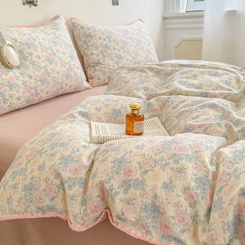 Skin-Friendly Double-Layer Yarn Bedding Set New Country Floral Soft Comforter Sets 100% Cotton Fitted Sheet Kit with Quilt Cover