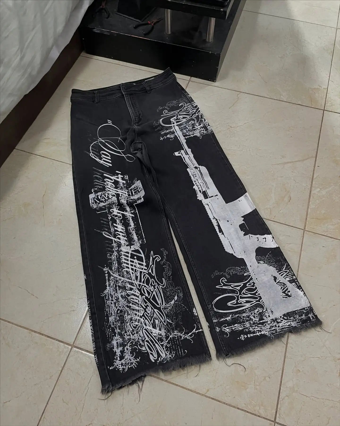 New Cyberpunk Jeans Mens American Y2K Red Graphic Street Goth Baggy Wide-Leg Pants Harajuku Hip-Hop Straight Pants