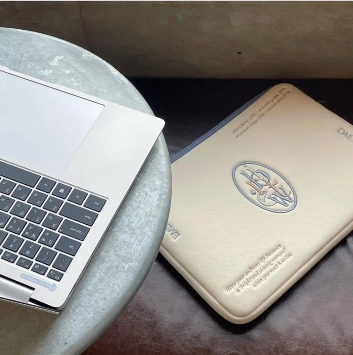 Ins Simple Letter Tablet Bag Computer Case for Ipad Pro 11 12.9 Air4 5 10th Protective Case Macbook Dell Lenovo 14 15.6'' Bag