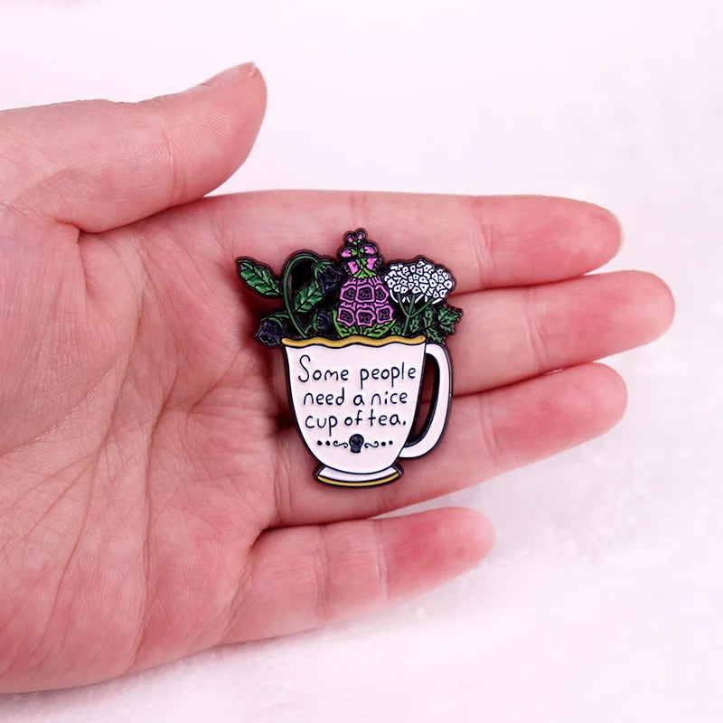 Lovely Delicate Cup Badge Personalized Creative Alloy Enamel Brooch Fashion Clothing Decorative Lapel Pin Boutique Metal Gift