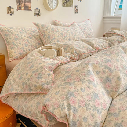 Skin-Friendly Double-Layer Yarn Bedding Set New Country Floral Soft Comforter Sets 100% Cotton Fitted Sheet Kit with Quilt Cover