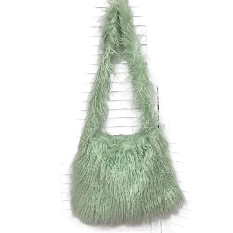 Soft Plush Women's Shoulder Bag Y2K Style Winter Furry Hobo Clutch Purse Fashionable Ladies Underarm Handbag Simple Design