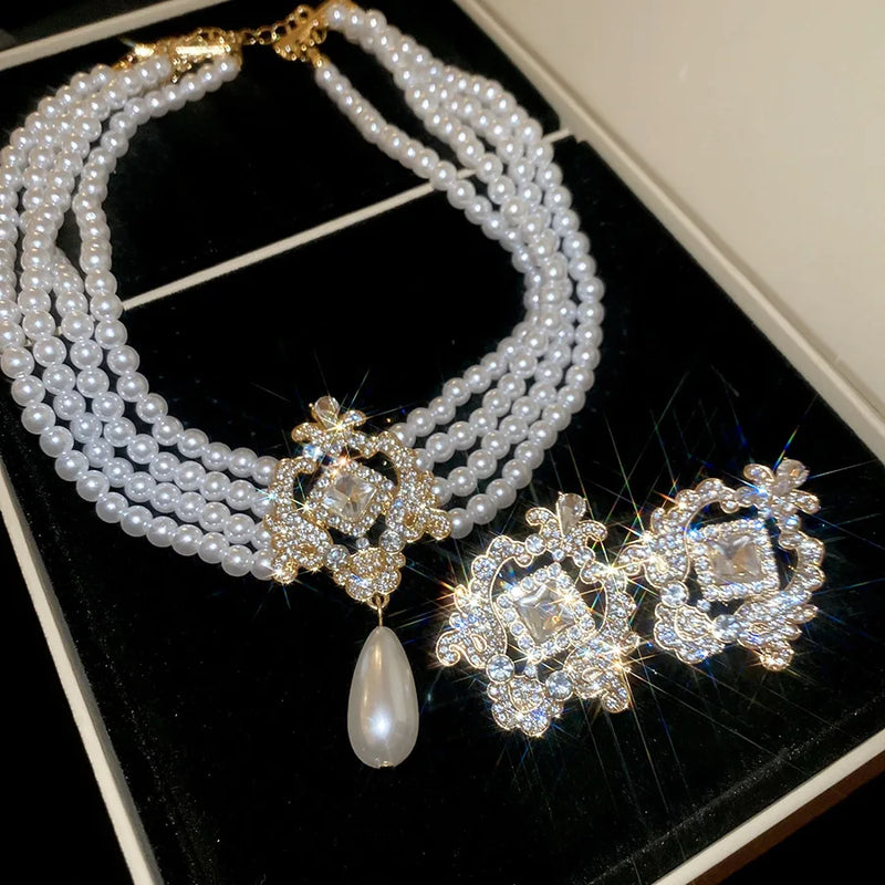 Inlaid Rhinestone Geometric Hollow Pattern Jewelry Sets for Women Elegant Temperament Light Luxury High-end Earring Necklace Set