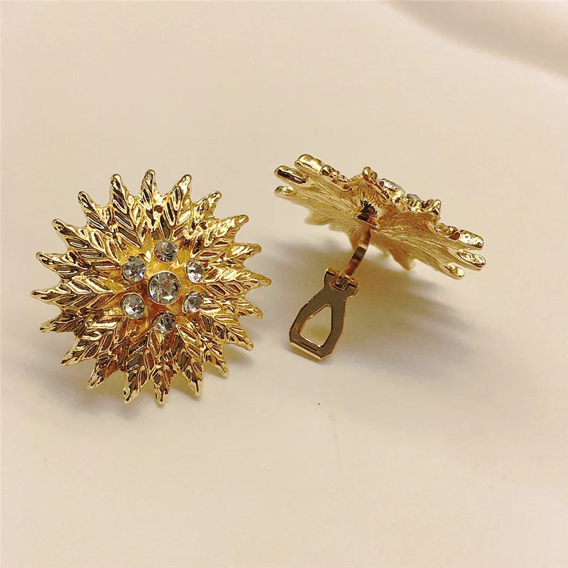 3.5 Cm Big Ball No Pierced Earclips Fashion Temperament Gold Plated Exaggerated Striped Round Clip Earrings for Women Party