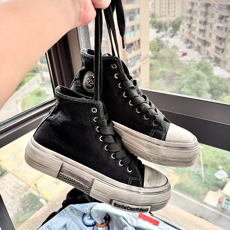 Casual canvas men's shoes Trendy and versatile designer styles Fashion Party Personalized shoes for young people Thick soled