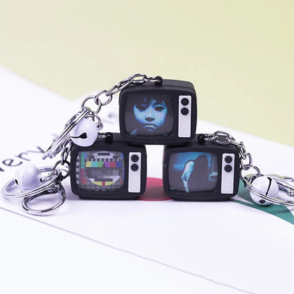 1Pcs Mini TV Keychain Horror Atmosphere Mini TV Keychain Pendant Simulation TV Pendant Bag Pendant