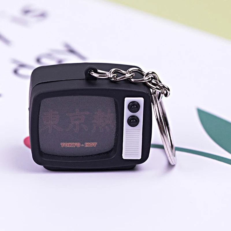 1Pcs Mini TV Keychain Horror Atmosphere Mini TV Keychain Pendant Simulation TV Pendant Bag Pendant