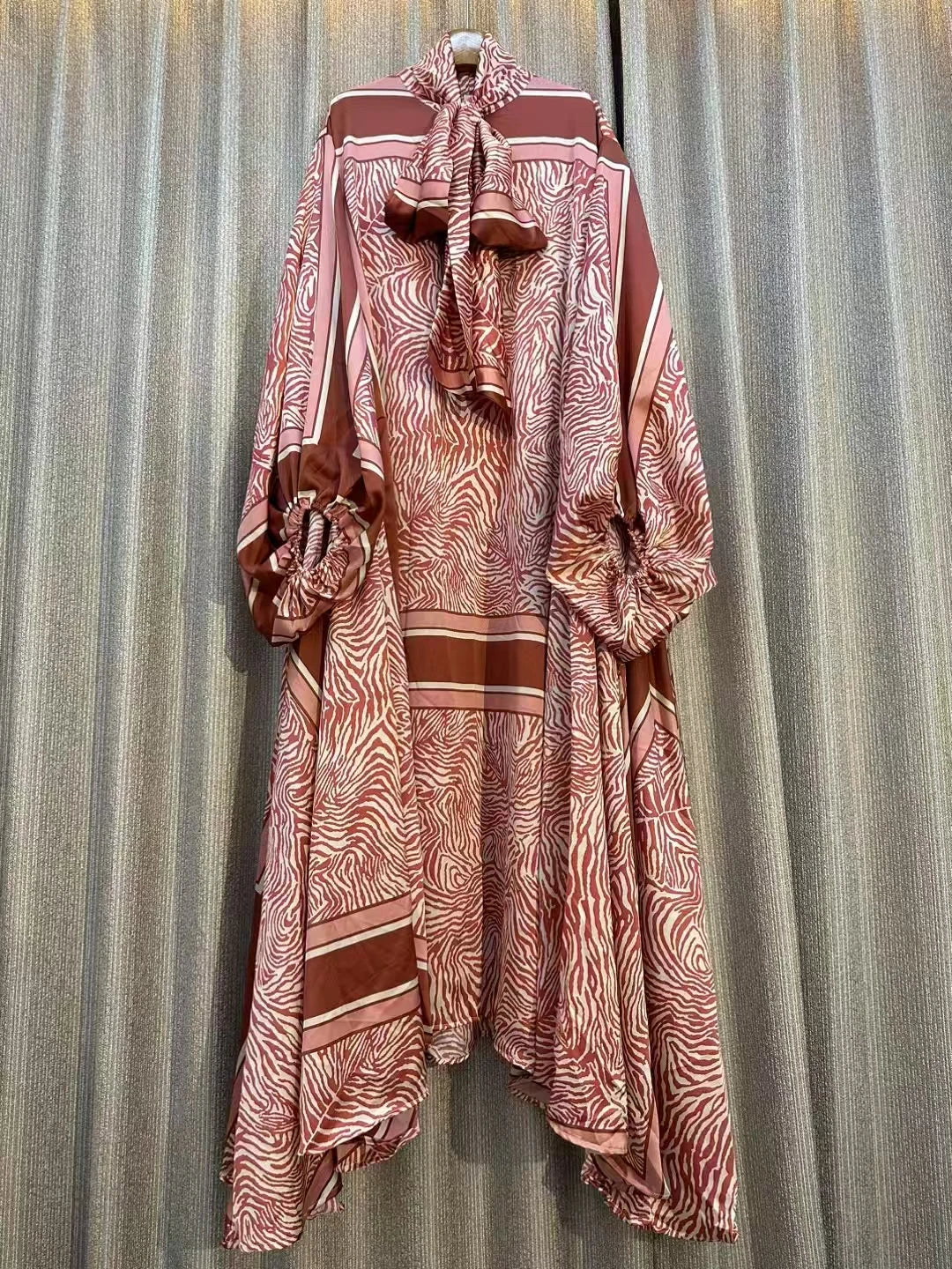Retro Designe New Women's Fashion Elegant Autumn Long Sleeve Casual Loose Print Dress Female High Waist Chic Party Maxi Dress ﻿
