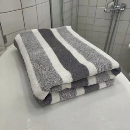 1-pack thick bath towel, strong water absorption and quick drying, non shedding, durable - very suitable for families, beaches,