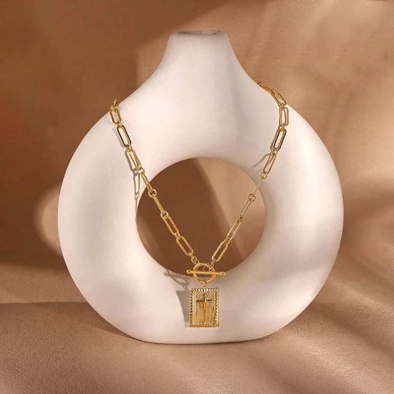 European and American Fashion Chain Cross Square Pendant, OT Buckle Necklace, Women's Personalized Daily Party Jewelry Gift