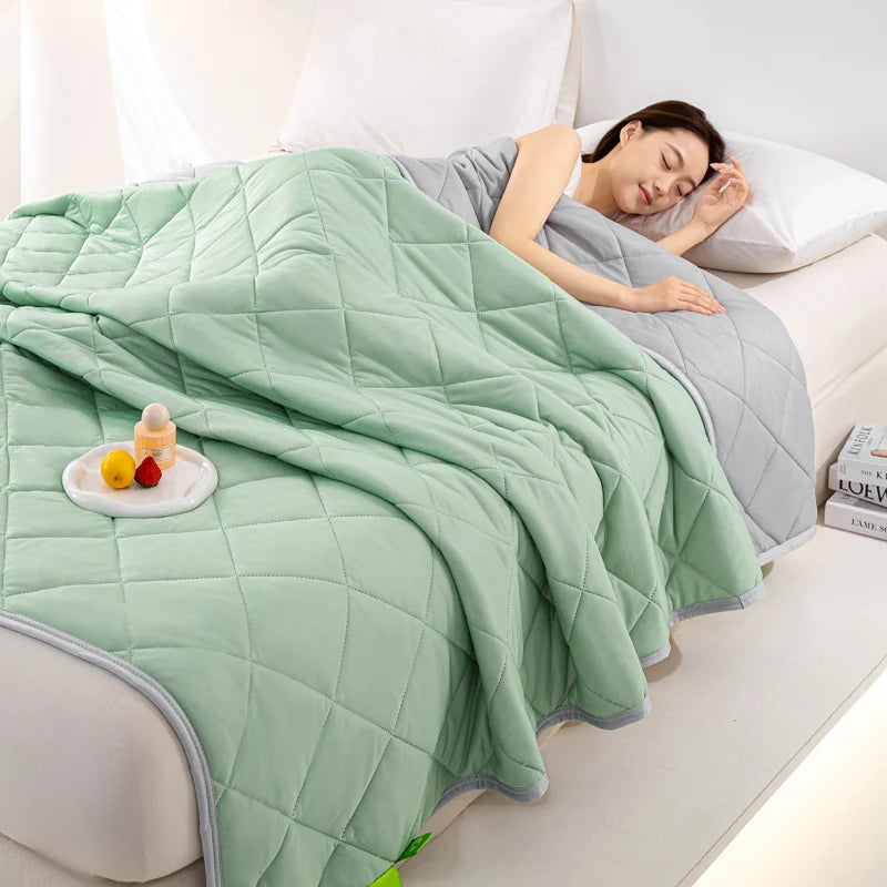 Grade A Breathable Cooling Quilt Thin Cool Comforter Summer Blanket  Soft Airable Air Conditioner Comforter of Lightweight Duvet
