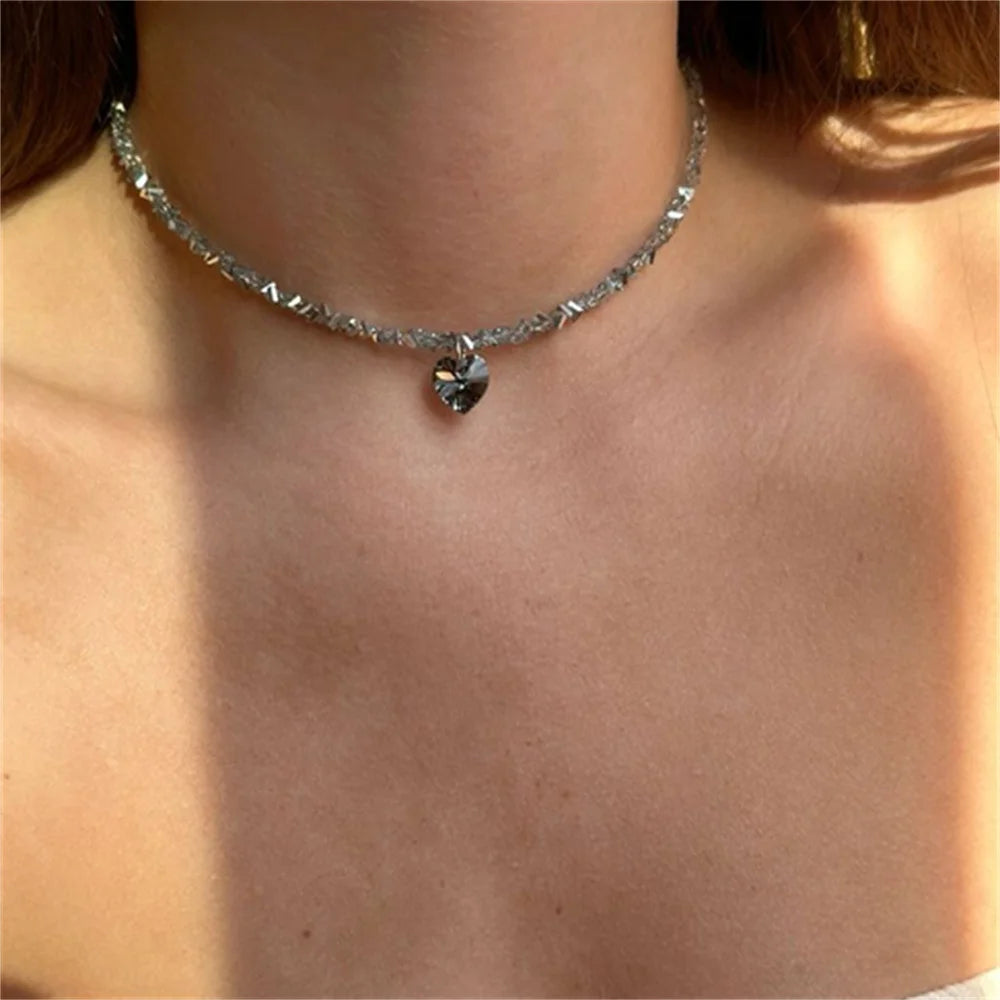 Collier pendentif cœur en zircon et pompons style vintage pour femme, style bohème géométrique baroque, chaîne en cristal transparent