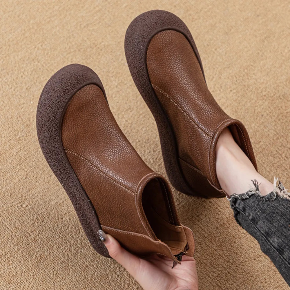 Women's Boots Autumn Winter New Flat-bottomed Round Head Casual Retro Soft-soled Soft-faced Ankle Boots Women's Large-size41-43