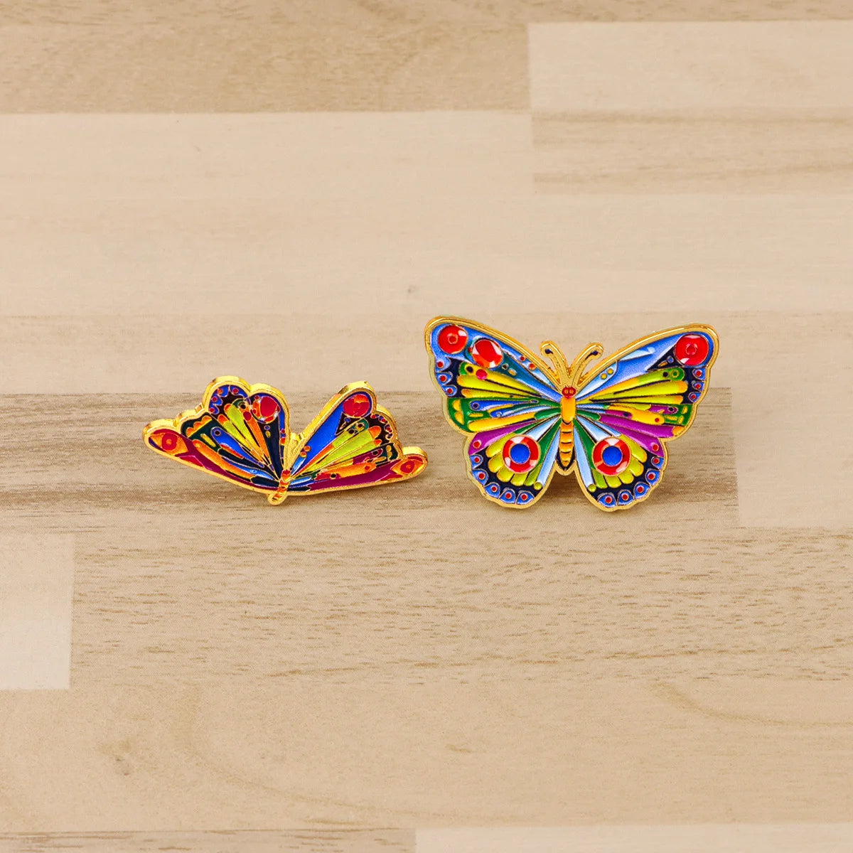 Colorful Caterpillar Butterfly Enamel Pins Animals Brooch Lapel Pin Badge on Backpack Clothing Accessories Fashion Jewelry Gifts