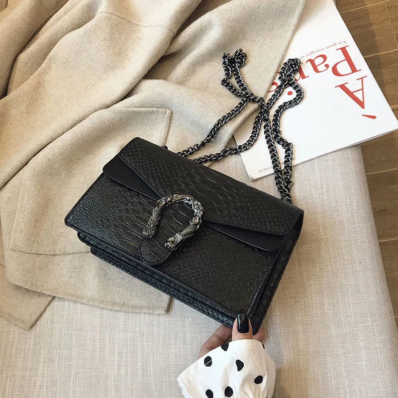 Retro Style Fashion Chain Shoulder Bag for Women Snake Pattern Crossbody Small Square Bag Trendy Accessory