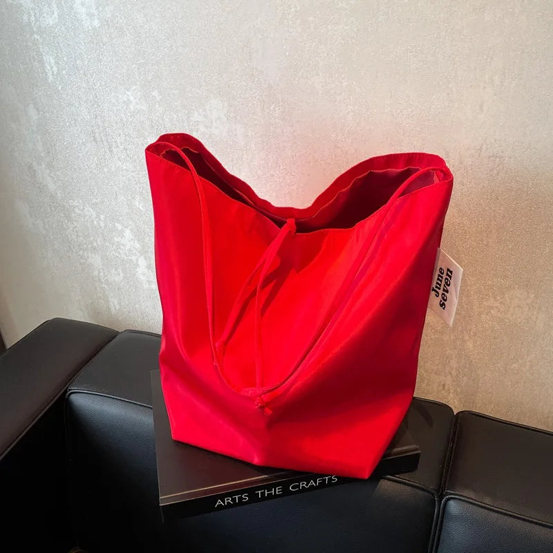 Minimalist Lazy Wind Tote Shoulder Bag Women's Large Capacity Underarm Bag Student Class Bucket Bag Retro Shopping Bags