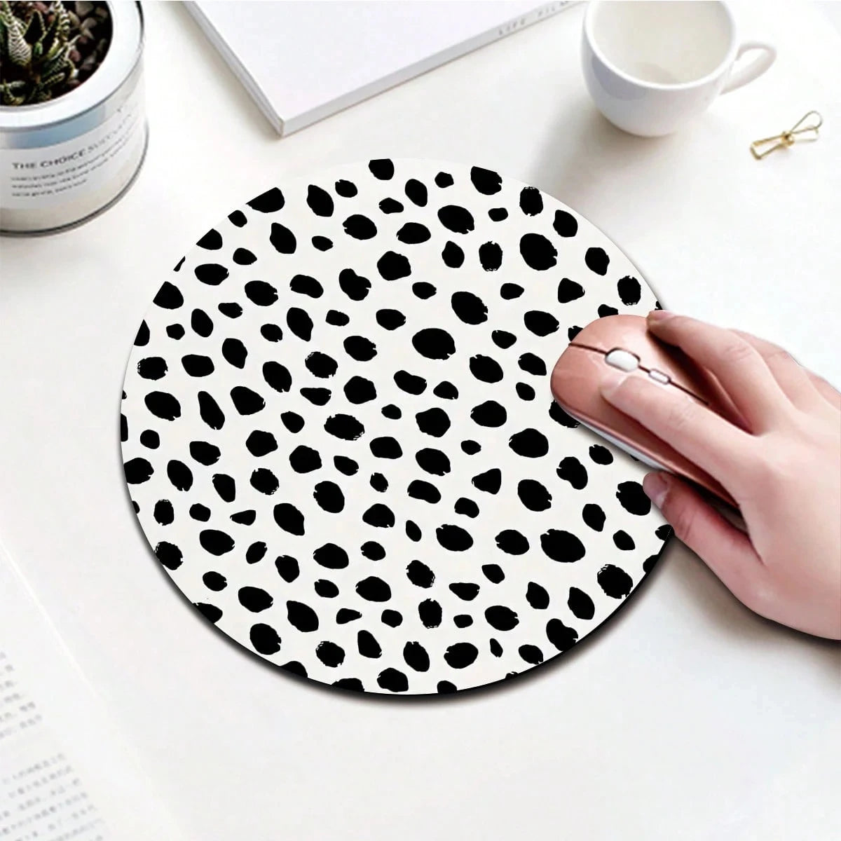 1 leopard print animal cartoon mouse pad, circular office desk mouse pad with anti slip rubber base, office desk accessories