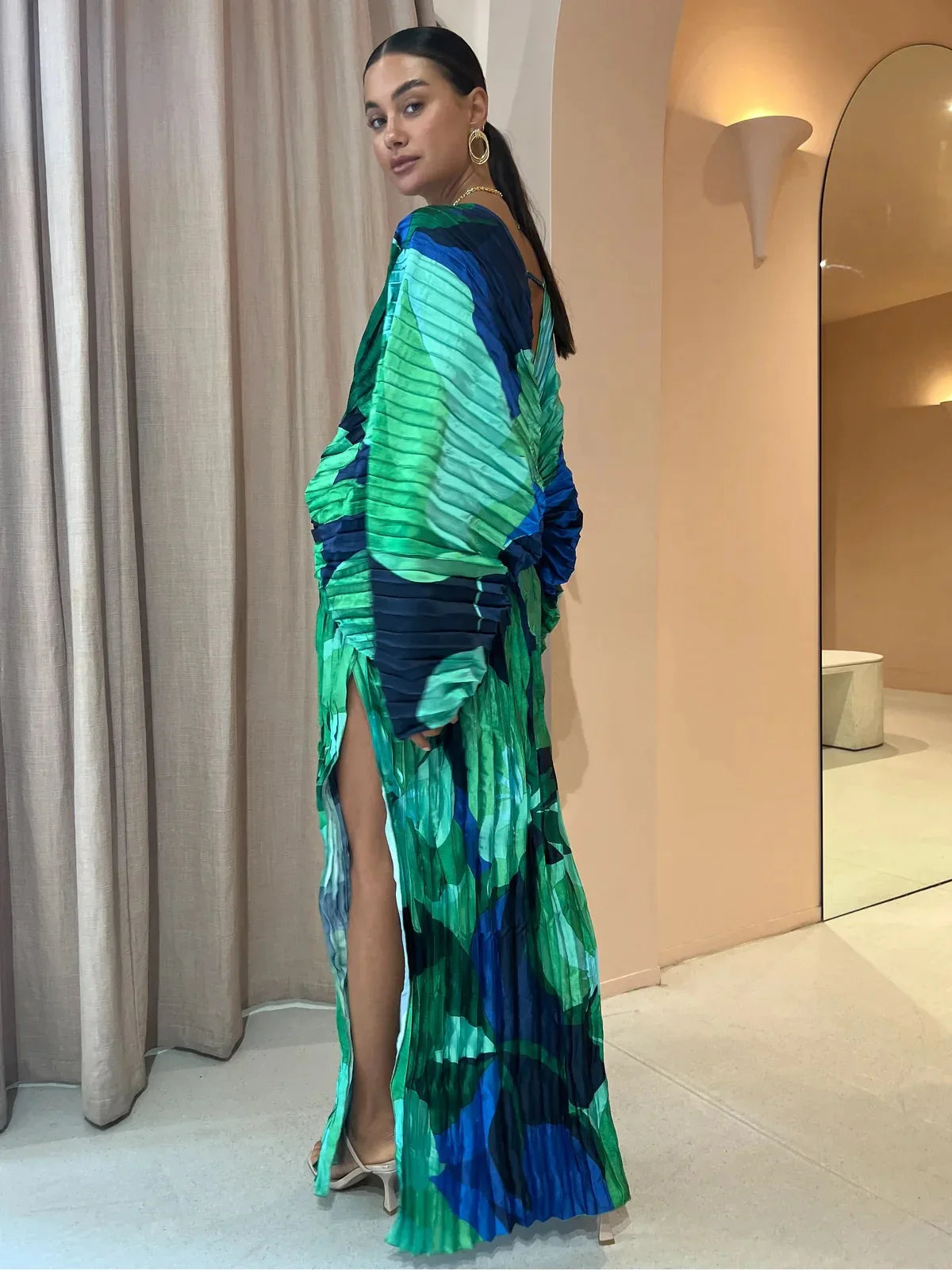 2024 Long Sleeve Pleated Loose Green Blue Beach Dress Long Beach Cover up Woman Swimwear Bikini Tunic Beachwear Outfit Sundress