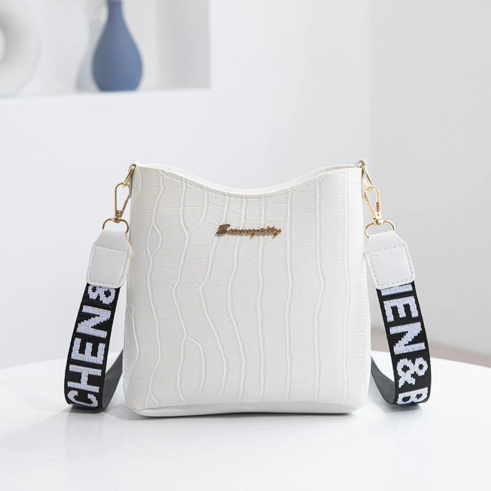 Women Single Shoulder Bag Large Capacity Trend Crossbody Bag Fashionable Hundreds of Bucket Bag