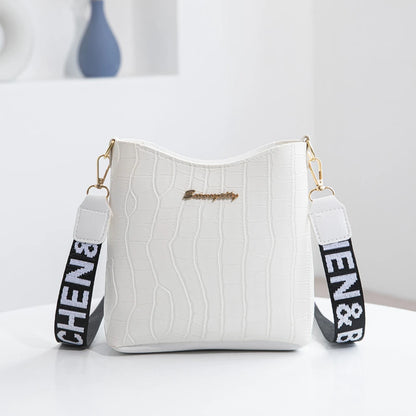 Women Single Shoulder Bag Large Capacity Trend Crossbody Bag Fashionable Hundreds of Bucket Bag