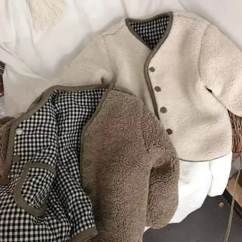 Neue Herbst- und Winterjacke für Kinder: Warme, beidseitig tragbare karierte Plüschjacke, Winterkleidung für Mädchen