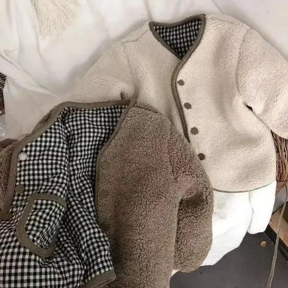 Neue Herbst- und Winterjacke für Kinder: Warme, beidseitig tragbare karierte Plüschjacke, Winterkleidung für Mädchen