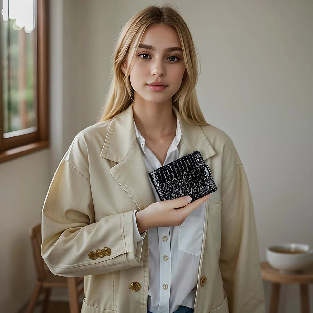 WESTAL Leather Wallet Short Fashion Large Capacity Patent Leather Wallet Multi-Functional Two-Fold Women's Wallet
