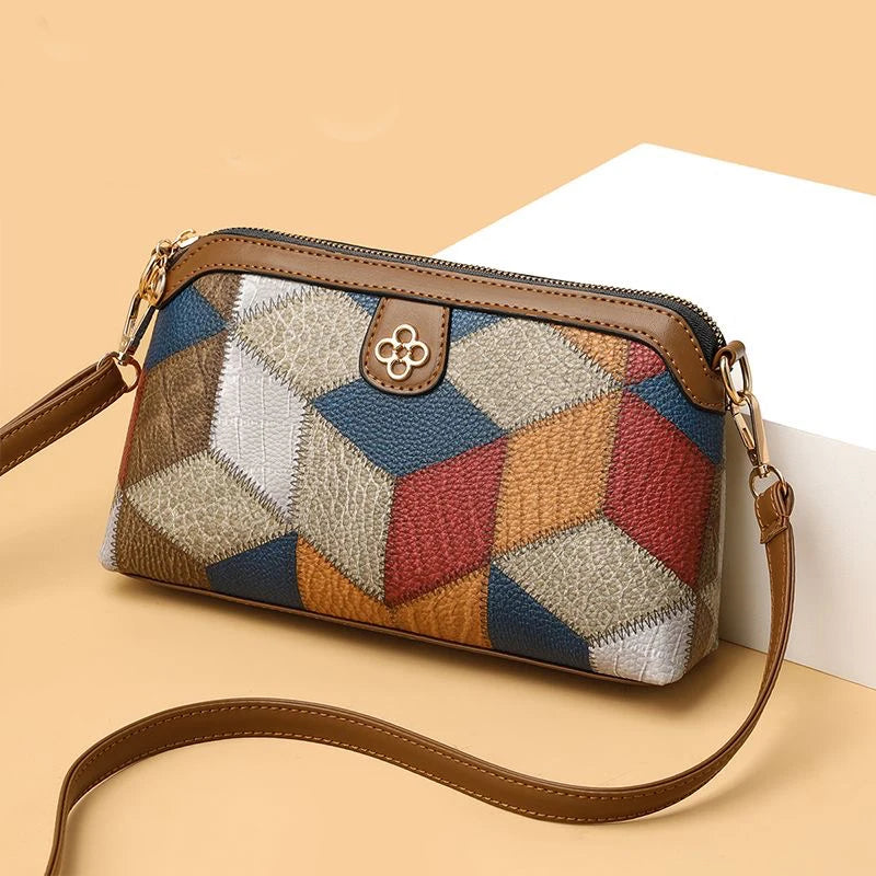 Women's crossbody bags come in various patterns and are suitable for leisure activities, traveling, commuting, etc. For outings.