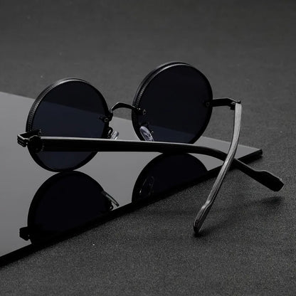 1pcs Round Full-frame UV Sunglasses, Ideal for Outdoor and Daily Use. Comes with Cleaning Cloth and Non-slip Nose Pads.