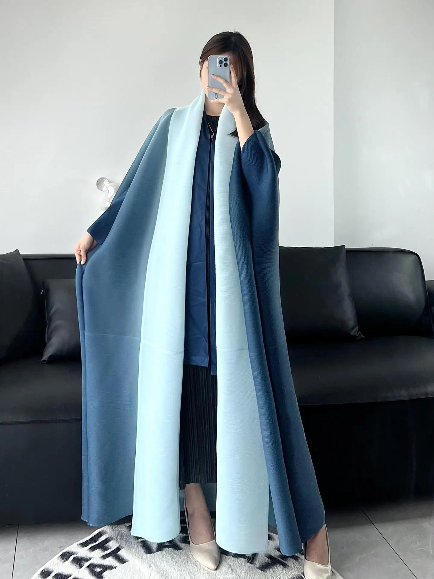 YUDX Wrinkled Women's Windbreaker Jacket Bat Sleeve Scarf Collar Gradient Long Robe Fashion Retro Coats and Jackets Women