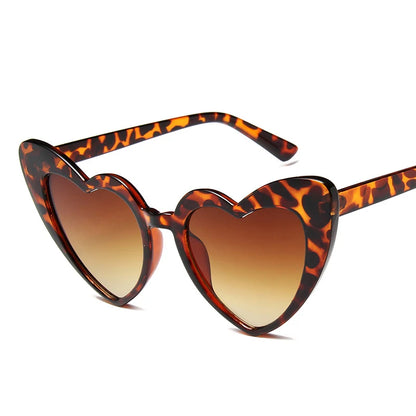 Heart Sunglasses Women Big Frame Personality Sun Glasses Sexy Cute Eyeglasses Gradient Lens Brand Designer Shades Oculos De Sol