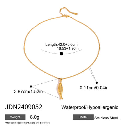 Uworld Minimalism Articulated Fish Necklace Pisces Necklace Sea Lover Necklace for Women Everyday Necklace Gift