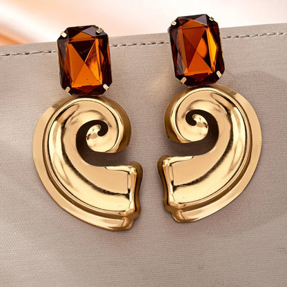 A Pair of European and American Popular, Sexy, Stylish, Casual and Versatile Women's Earrings