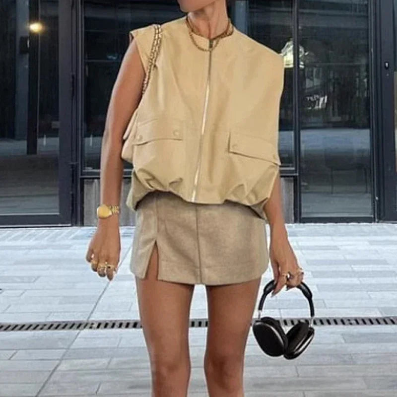 Women Fashion With Pockets Pleated Front Zipper Vest Sleeveless Jackets Vintage O-Neck Waistcoat Female Chic Tank Tops