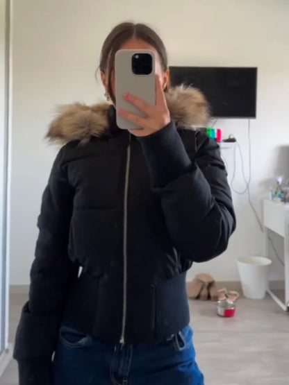 Fashion Women's Faux Fur Hooded Quilted Coat 2025 Winter Full Sleeve Zipper Pocket Cropped Jacket Chic New Lady Padded Outerwear