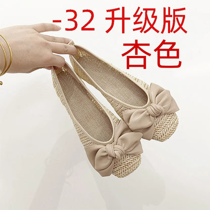 Flat Shoes for Women Spring and Autumn 2025 Breathable Hollow Flat Square Toe for Women Shallow Mouth Beach Sandals for Summer