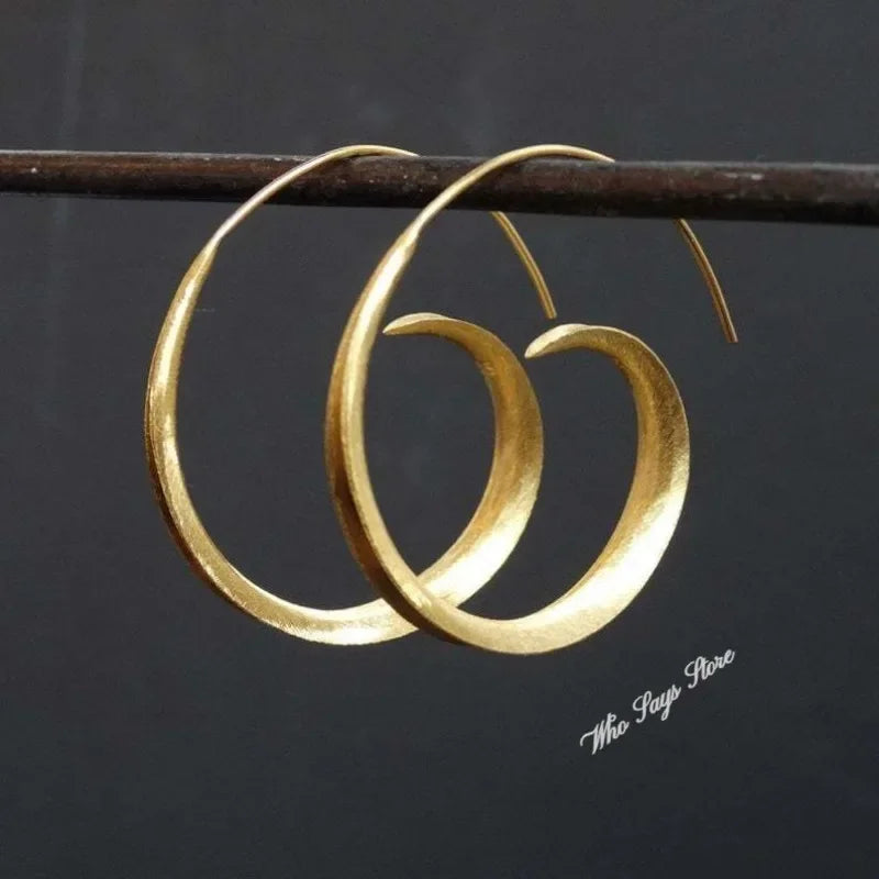 New Fashionable Exaggerated and Minimalist Big Earrings for Women Elegant Dedicated to the Workplace Essential for office lady