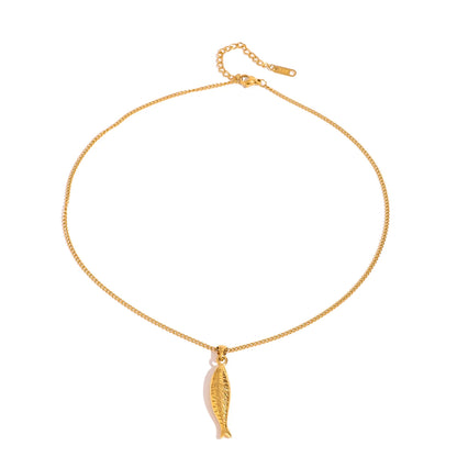 Uworld Minimalism Articulated Fish Necklace Pisces Necklace Sea Lover Necklace for Women Everyday Necklace Gift