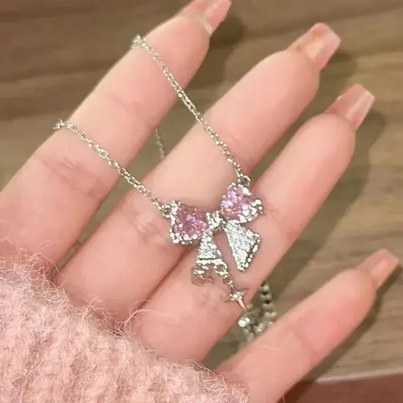 Collier pendentif nœud papillon en cristal rose féérique, style Y2K, chaîne clavicule cœur strass, bijoux femme, cadeau