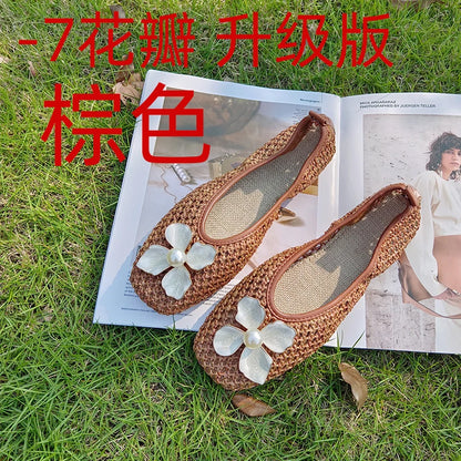 Flat Shoes for Women Spring and Autumn 2025 Breathable Hollow Flat Square Toe for Women Shallow Mouth Beach Sandals for Summer