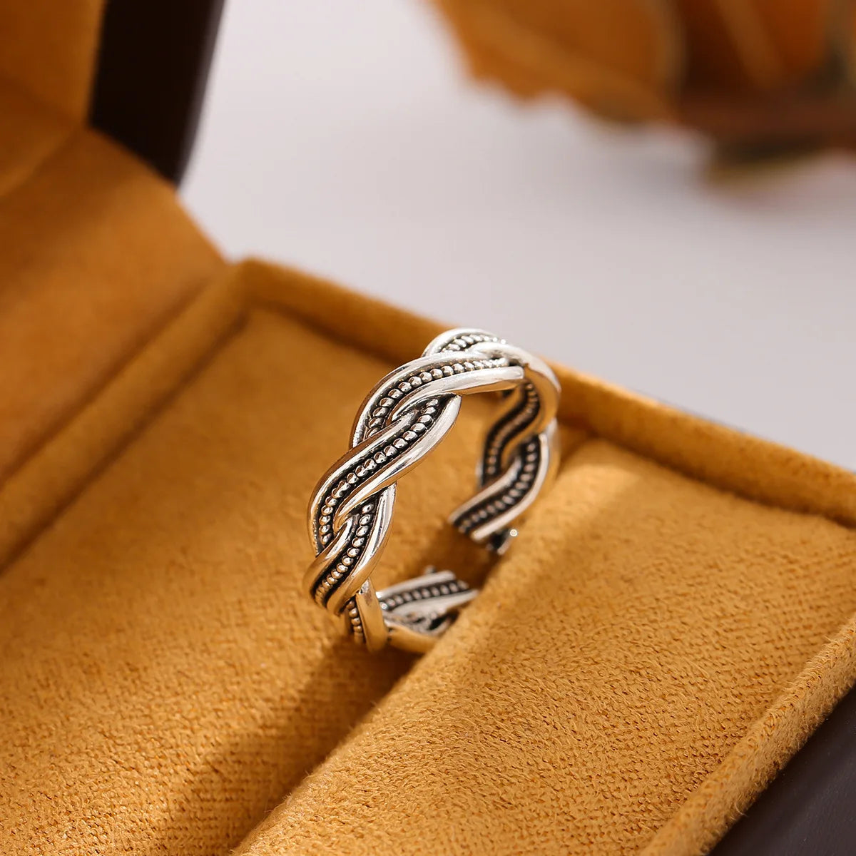 New Retro Exquisite Simple Personality 925 Sterling Silver Jewelry Twist Opening Rings R144