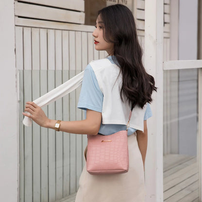 Women Single Shoulder Bag Large Capacity Trend Crossbody Bag Fashionable Hundreds of Bucket Bag