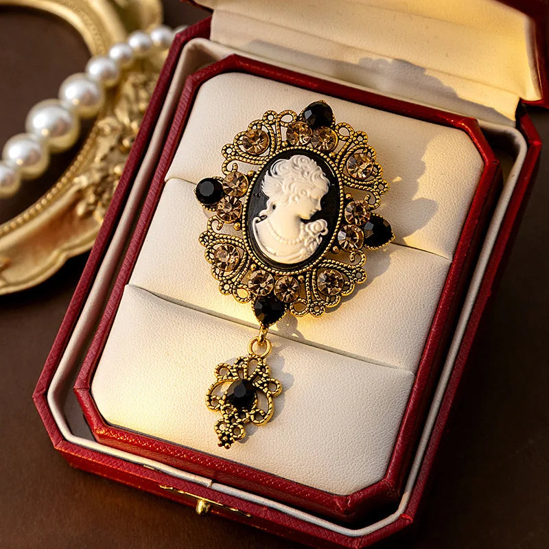SHMIK Vintage Palace Style Relief Beauty Pendant Crystal Badges Brooch For Women Elegant Retro Middle Design Pin Jewelry
