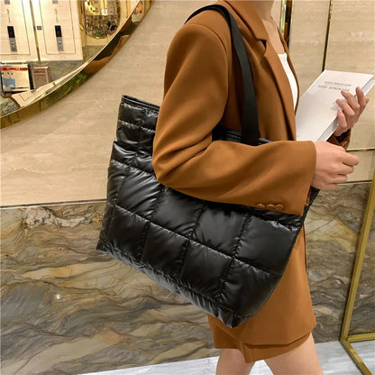 Women's shoulder bag light large bag women's fashion cotton tote bag large capacity shoulder bag commuting bag
