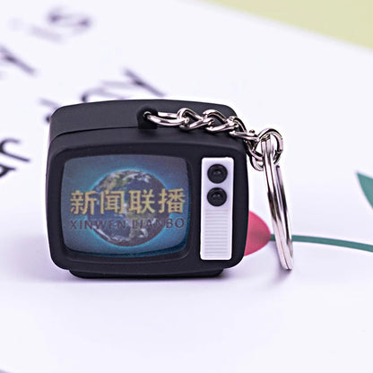 1Pcs Mini TV Keychain Horror Atmosphere Mini TV Keychain Pendant Simulation TV Pendant Bag Pendant