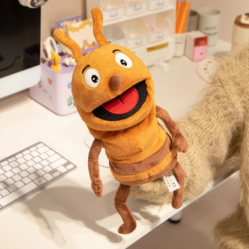 Insect Soft Stuffed Toy Doll Dragonfly Ants Butterfly Ladybug Cosplay Plush Doll Cute Hand Finger Puppet Educational Baby Toys