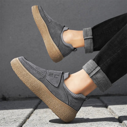 Fashion Men Casual Shoes Luxury Brand Man Walking Sneakers Slip on Flats Breathable Lightweight Lazy Driving Shoes Socks Loafers