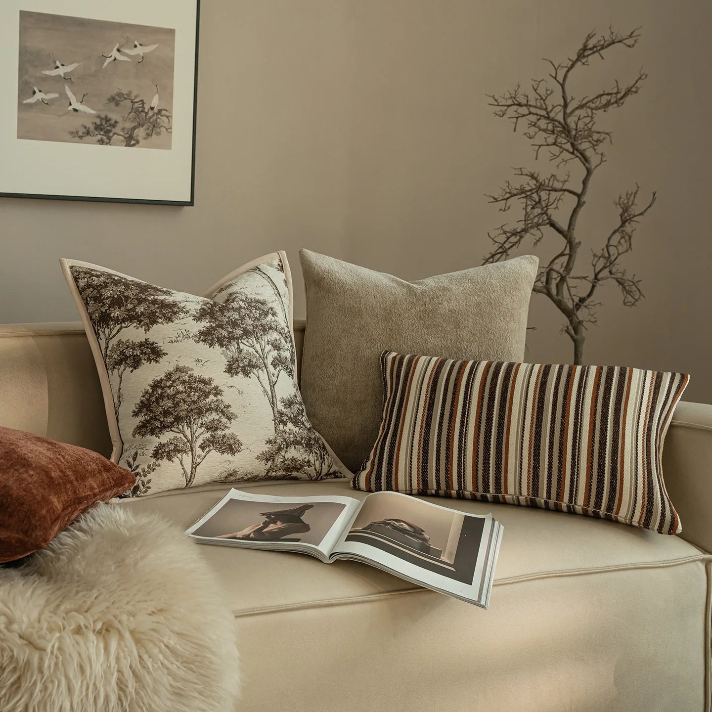 Premium Living Room Sofa Cushion Cover Chenille Texture Geometric Jacquard Pillowcase Modern High-End Pillow Covers Decorative