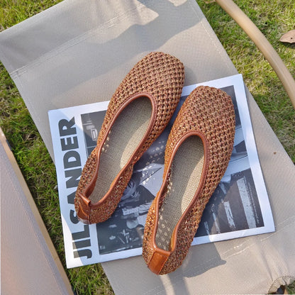 Flat Shoes for Women Spring and Autumn 2025 Breathable Hollow Flat Square Toe for Women Shallow Mouth Beach Sandals for Summer